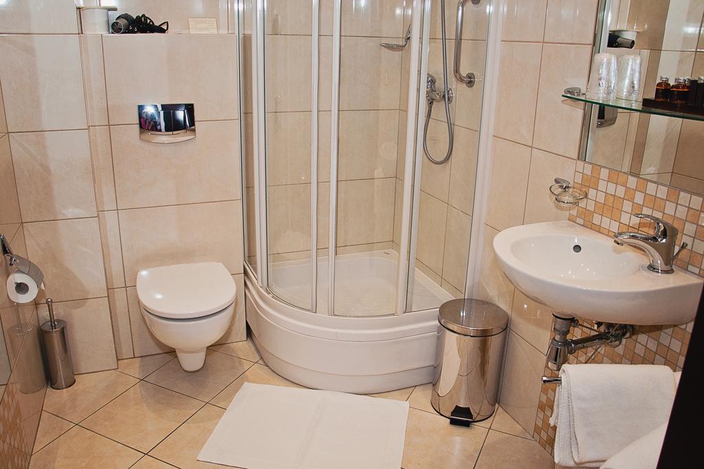 Hotel Pod Lwem Elblag Phòng bức ảnh
