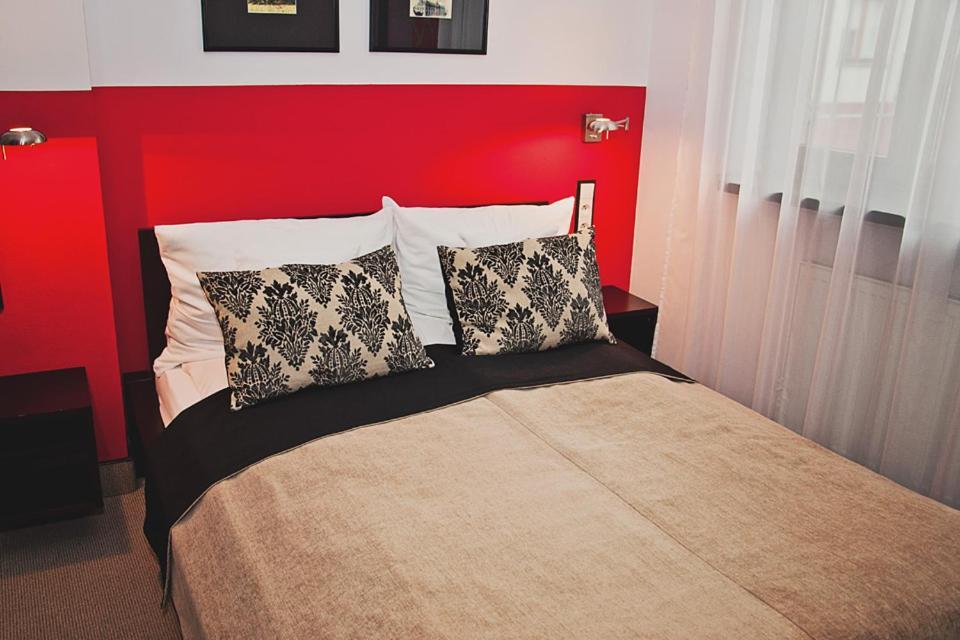 Hotel Pod Lwem Elblag Ngoại thất bức ảnh